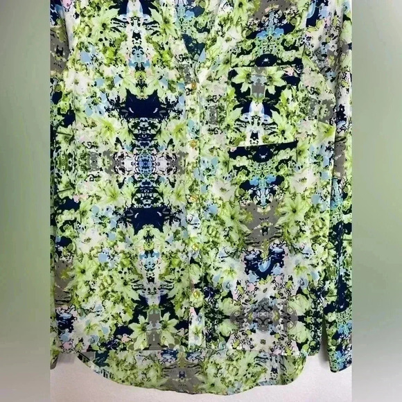 Vero Moda Green Print Button Down Blouse - Picture 5 of 6